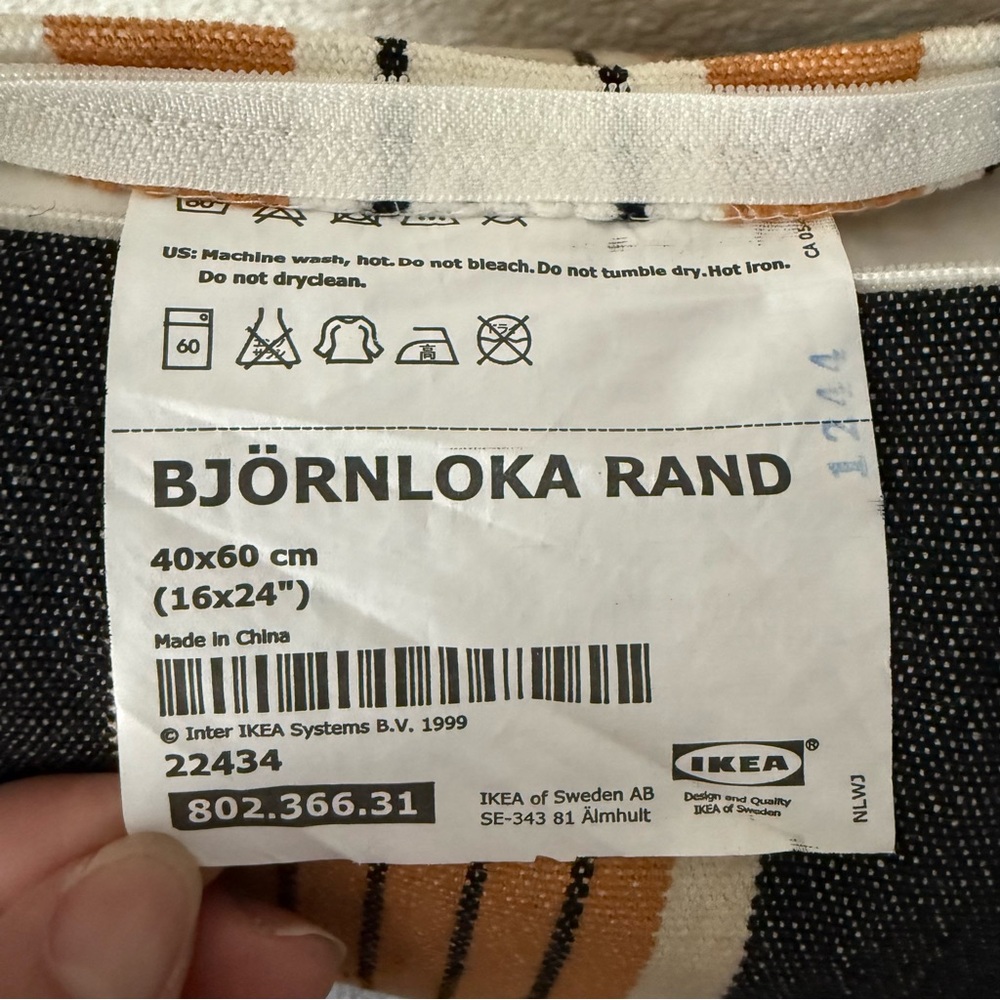 IKEA BJÖRNLOKA RAND Reversible Double Sided Lumbar Pillow - Picture 4 of 9